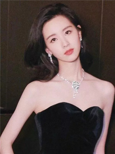 模仿香港复古妆容_复古妆容模仿香港人_香港复古妆容教程视频