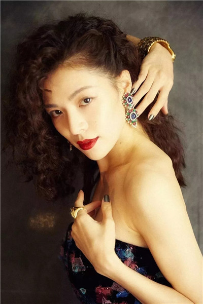 复古妆容模仿香港人_模仿香港复古妆容_香港复古妆容教程视频