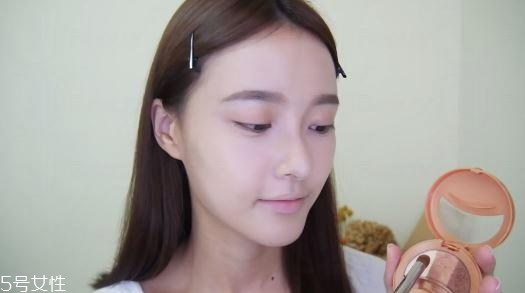 怎样画自然妆容 韩国自然妆容画法步骤