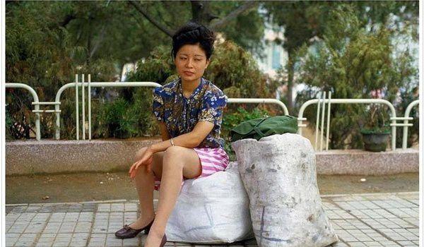 化妆牌广告图片高清_化妆广告牌图片_化妆牌广告图片素材