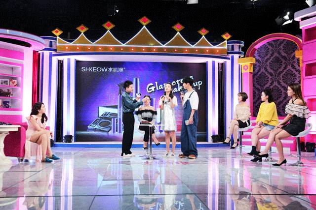 杨雷美妆心得_美妆心得怎么登录_好的美妆促销海报心得