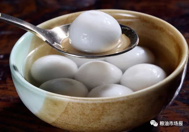 蒙古族春节期间特有的项目_蒙古族春节美食_蒙古族春节饮食