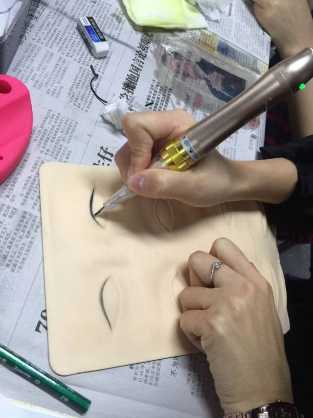 惠州化妆师_惠州有化妆全能班吗_惠州最专业的化妆培训