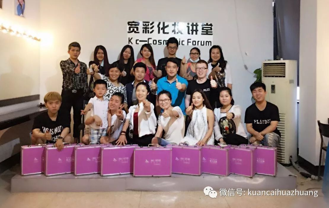 杭州学化妆的学校_杭州学化妆学费多少钱一个月_杭州化妆学校哪里好