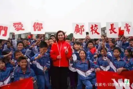 邝美云国语版堆积情感.歌词_堆积情感邝美云粤语谐音_邝美云 堆积情感 国语