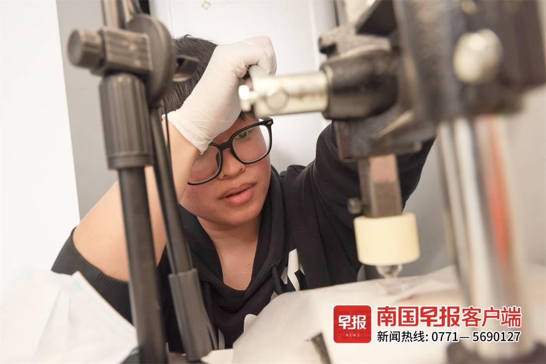 南宁培训彩妆好的学校_南宁彩妆培训哪个好_南宁彩妆培训机构