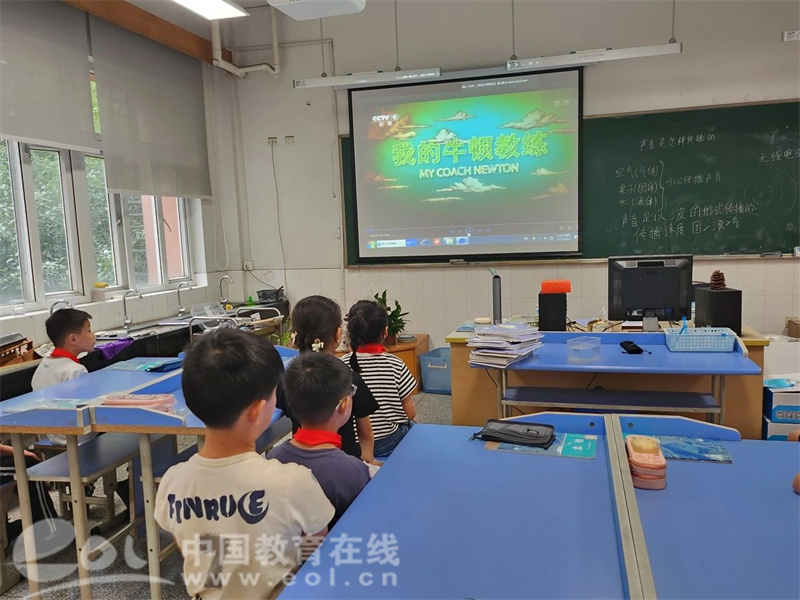 小学科技创新创意方案_科技小学创新内容简介_科技创新内容小学