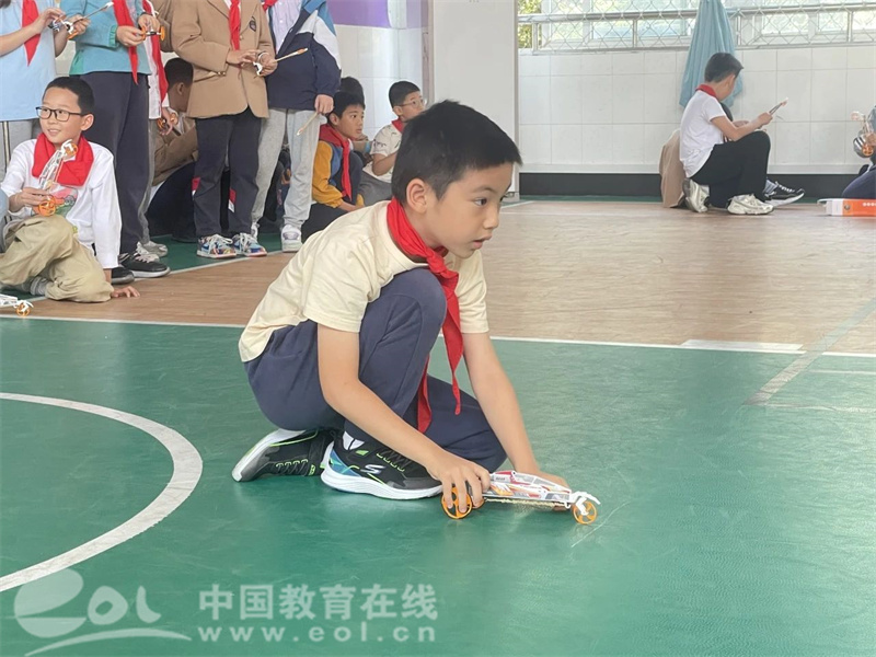 科技小学创新内容简介_小学科技创新创意方案_科技创新内容小学