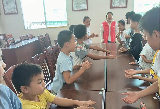 表达情感的方式_如何表达自己的情感_表达情感的词语