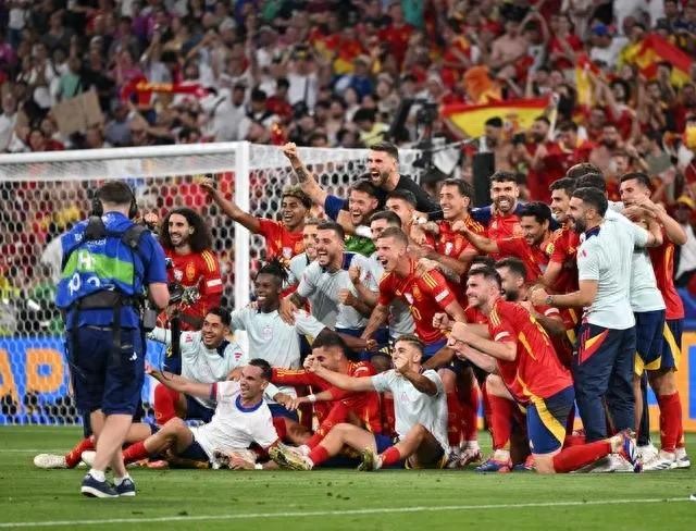 西班牙2022年世界杯阵容_西班牙队世界杯_2025世界杯西班牙阵容