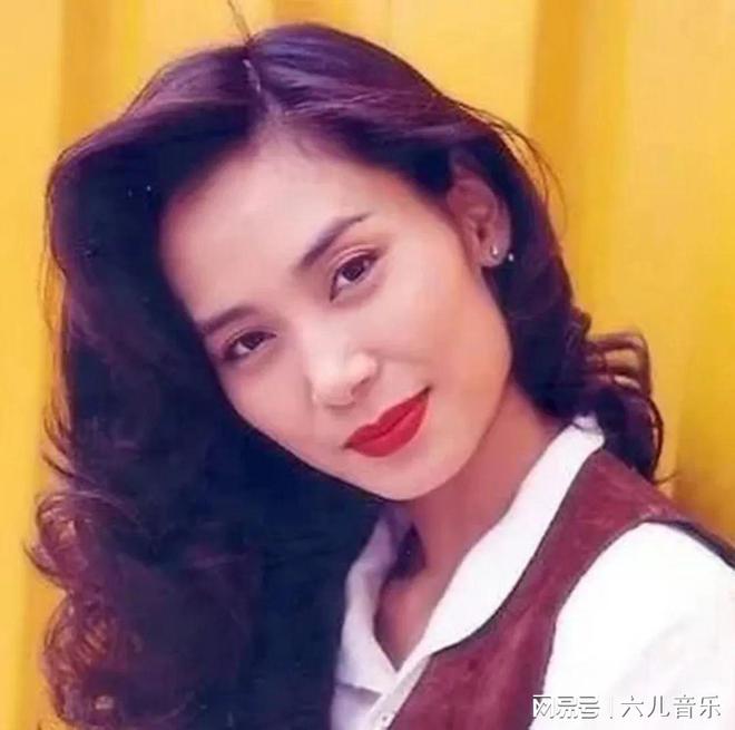 堆积的情感原唱_邝美云经典歌曲堆积情感歌词_堆积歌词