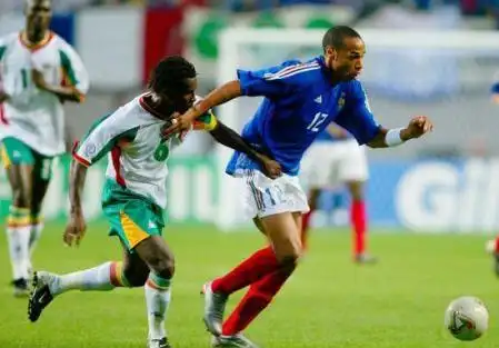 世界杯 揭幕战 冷门_2002年世界杯揭幕战冷门_塞内加尔1-0法国